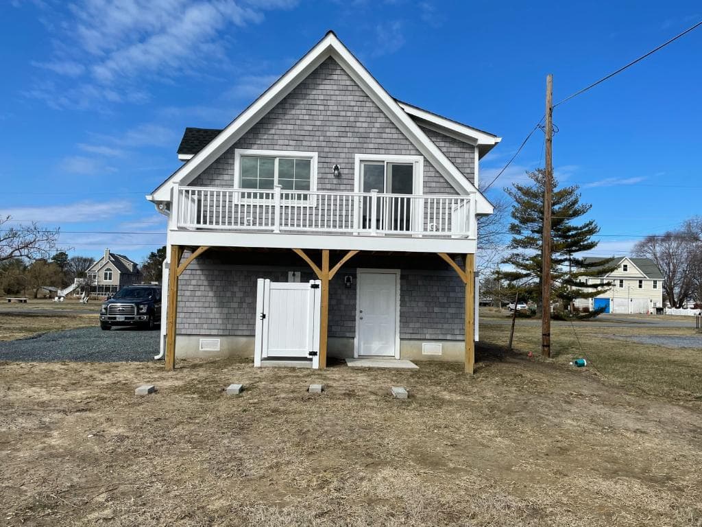 Tilghman Island Garage with Apartment - photo 2