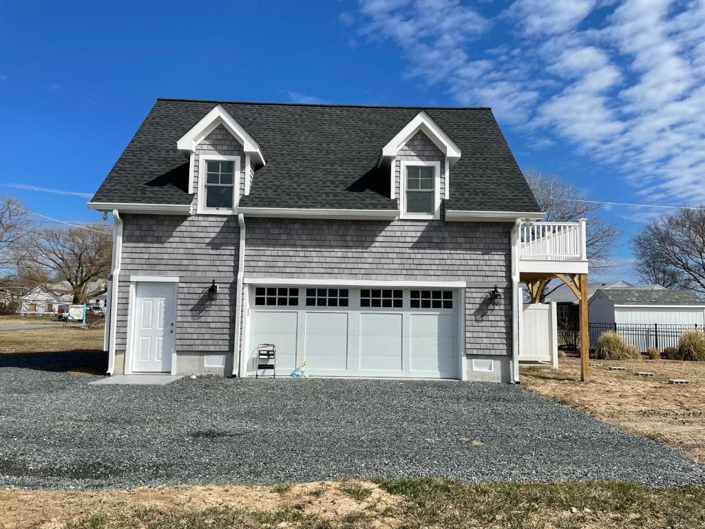 Tilghman Island Garage with Apartment
