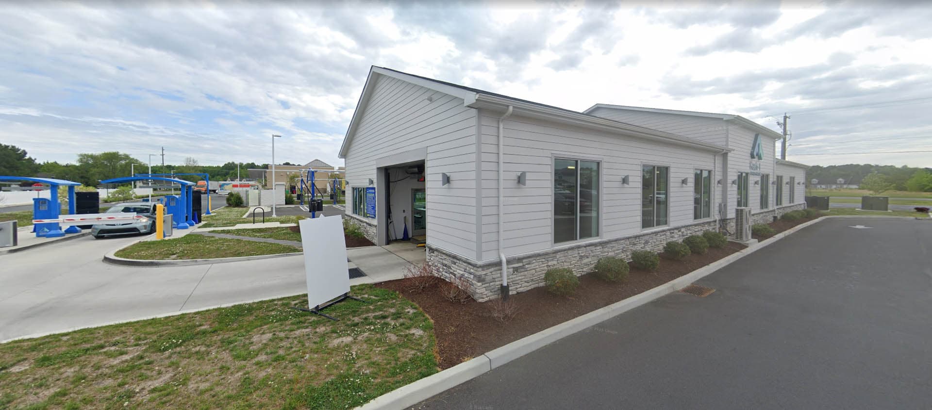 Mach 1 Express Wash - photo 2