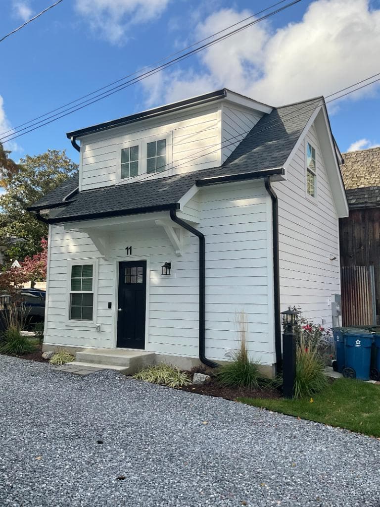 Primrose Apartments: The Cottage and Duplex - photo 4